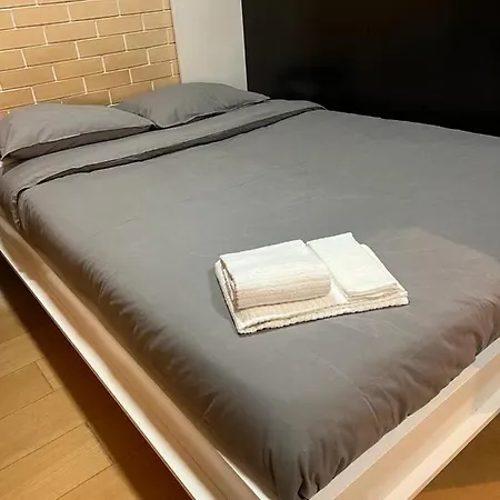 Stunning 1-bed House In Holiday home Porto